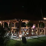 Ow Zlota Plaza פארק נופש